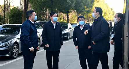 省委常委、苏州市委书记蓝绍敏来到扬州逸轩短信营销平台有限公司调研
